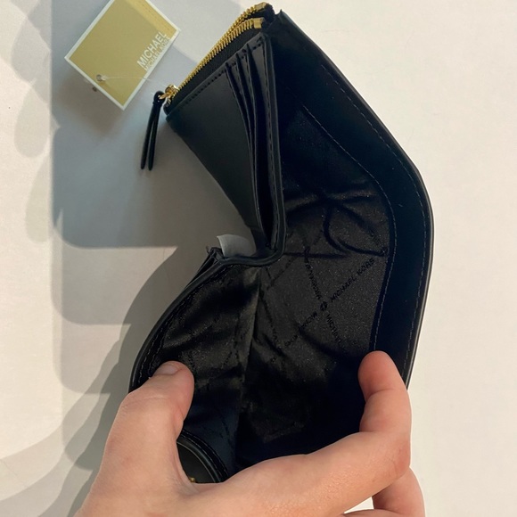 Michael Kors wallet NWT - Picture 5 of 7